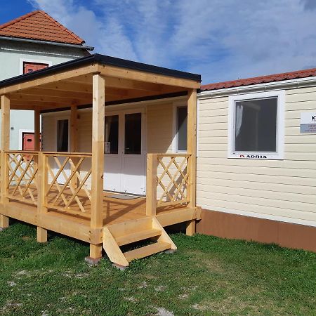 Mobile Homes And Apartment - Terme Catez Catez ob Savi Eksteriør bilde